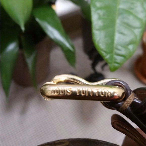 Louis Vuitton belt 80/32 - Picture 6 of 14